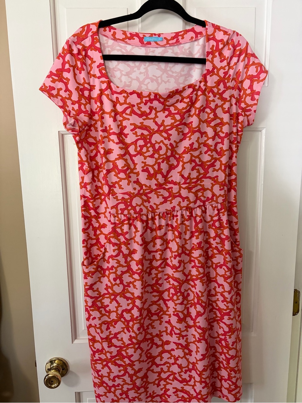 J. McLaughlin Women’s Pink & Red Printed Scoop Neck Dress
